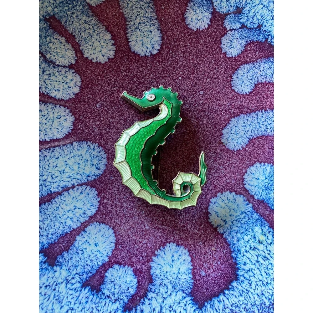 DAVID ANDERSEN Norway 925 Sterling Gilt & Enamel Seahorse Brooch Green Authentic